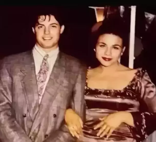 Yeşim Ceren Bozoğlu’ndan 30 Yıl Sonra Gelen Aşk İtirafı (1)