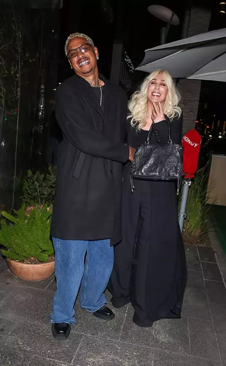 Cher Ve Alexander Edwards