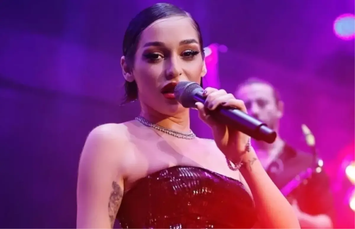 Alya Neden Gozaltina Alindi Sarkici Alya Kimdir 19428991 9624 Amp