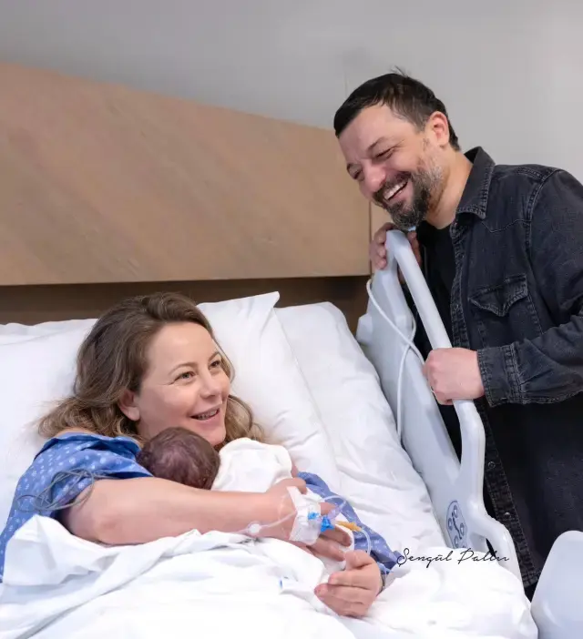 Mehmet Erdem Ve Vildan Atasever Anne Baba Oldu! (1)