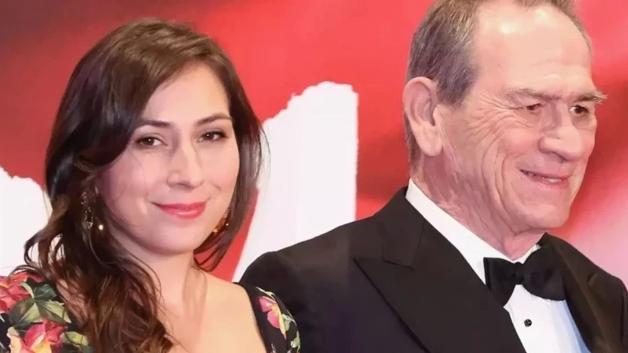 Ünlü Oyuncuyu Yıkan Haber! Tommy Lee Jones’un Kızı Otel Odasında Ölü Bulundu (1)