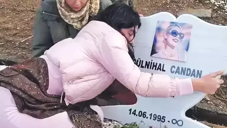 Bahar Candan Hastaneye Kaldırıldı! Hayata Geri Döndürüldü (1)-1