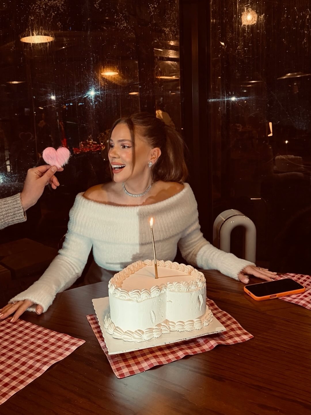 Bebek Müjdesi! Ünlü Oyuncu Feyyaz Şerifoğlu Baba Oluyor (4)