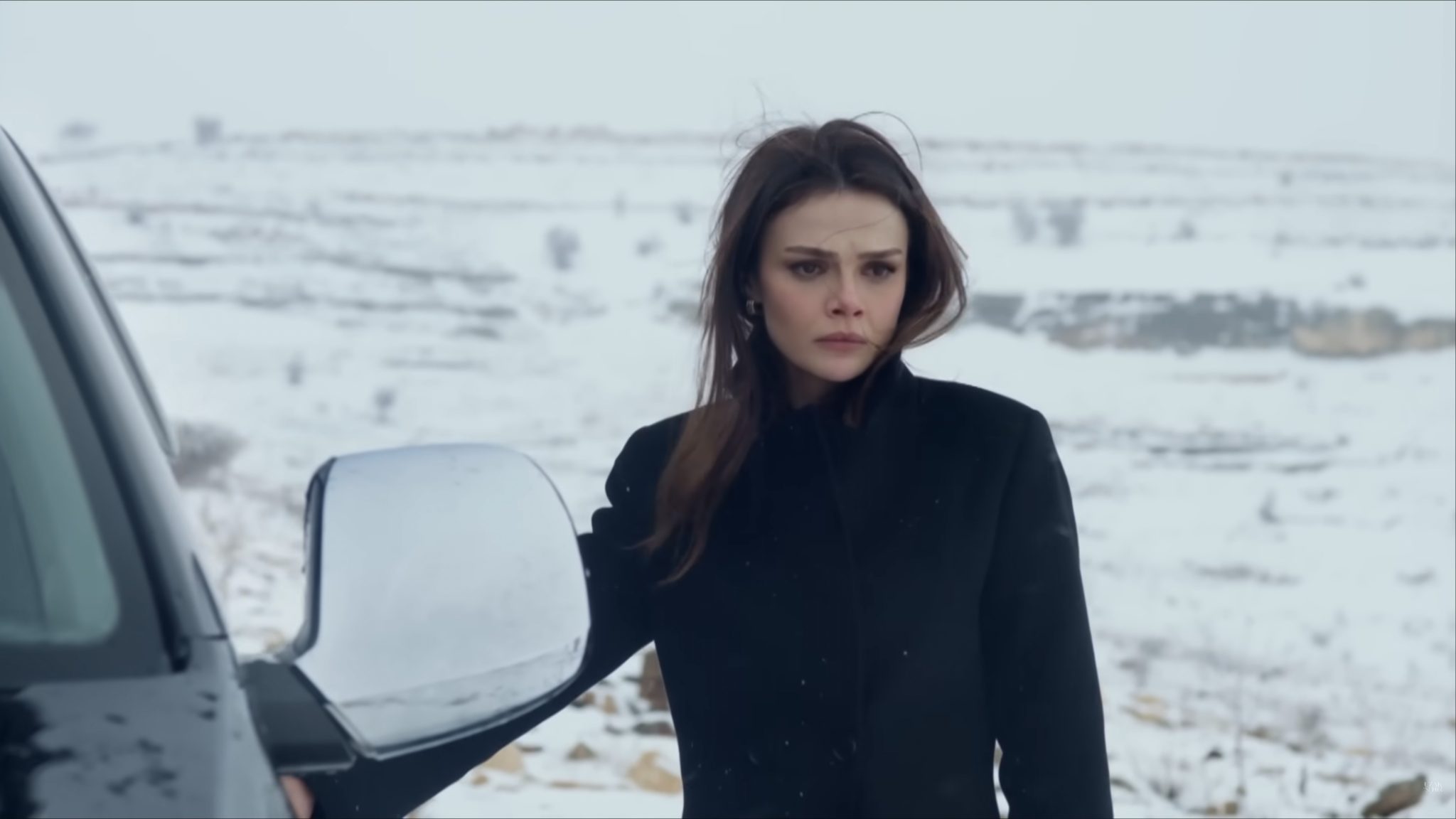 Mardin’de Karlar Altında Güzellik Şovu Sinem Ünsal Sosyal Medyayı Salladı (2)