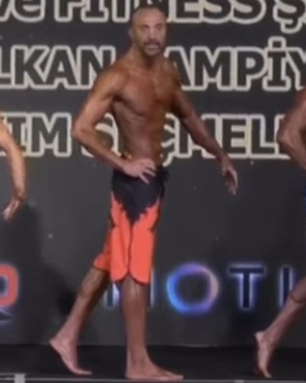 Demet Akalın’dan Okan Kurt’a Büyük Destek! Yarışmada Yalnız Bırakmadı (1)