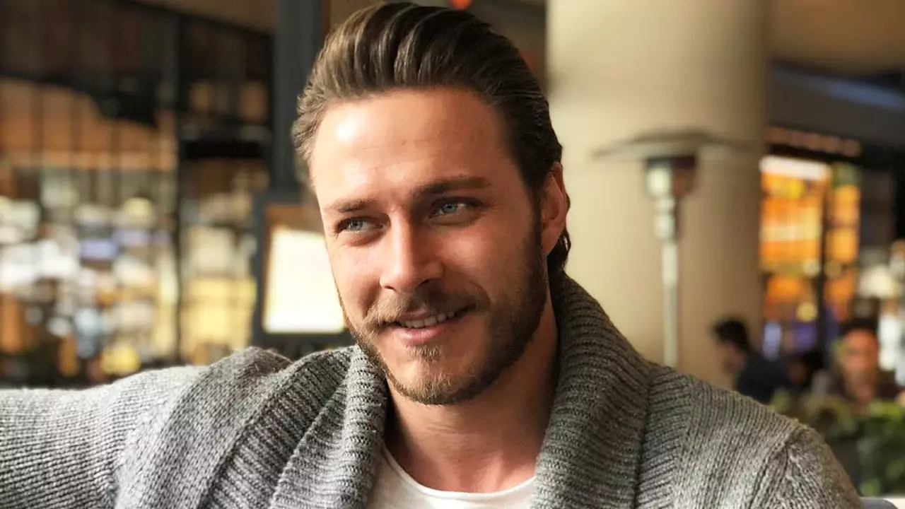 Burak Çelik'ten Samimi İtiraflar! "Yakışıklı Oyuncu Etiketi Dezavantaj Oluyor"