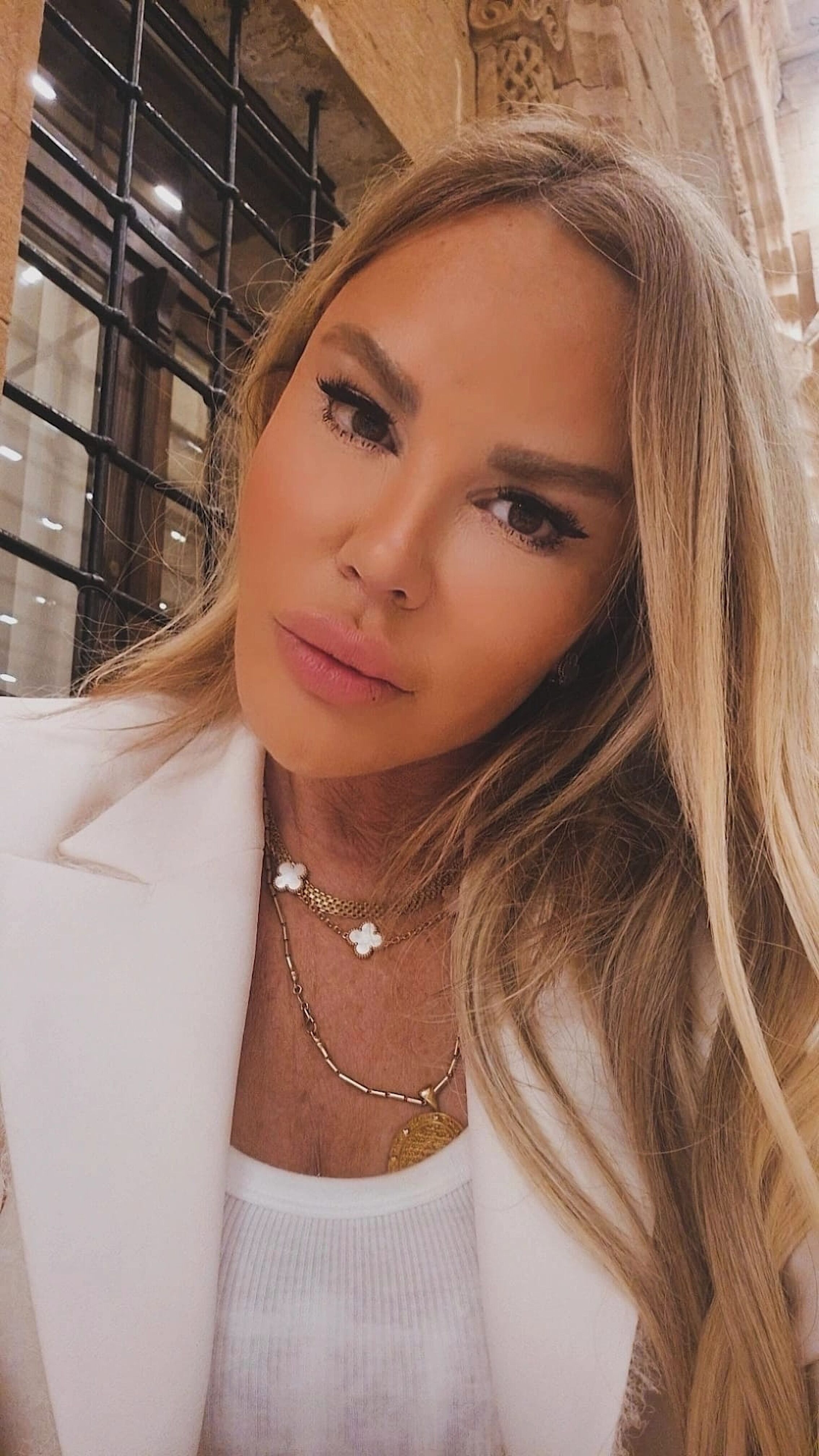 Aslı Sarar Aydın Ve Yakın Dostlarından Mardin Turu! (1)