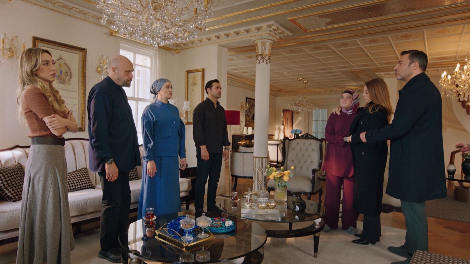 Kızılcık Şerbeti Fragmanında Şok Gelişme! Çimen Kararı Ortalığı Karıştırdı (4)