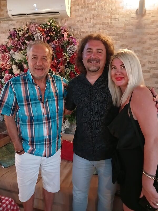 Arif Susam'dan Bodrum'da Nostalji Rüzgarı! Sevenleri Şarkılara Eşlik Etti (2)