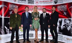 Tuğba Özay’dan Duygusal Anlar: “Atamızın Kıyafetleri” Sergisi Ziyarete Açıldı