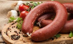 Bakanlık İfşa Etti: Dana Sucuğundan Çıkanlar Şoke Etti