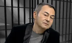 Serdar Ortaç Sahnede Düştü! Yürekler Ağızlara Geldi