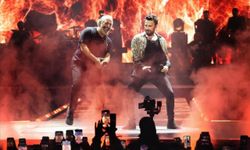 Tarkan’dan Cem Yılmaz’a Sürpriz Teşekkür: “Bu Anlar Özel Bir Paylaşımı Hak Etti”