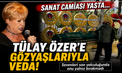 Tülay Özer’e gözyaşlarıyla veda! Zerrin Özer cenazede fenalaştı