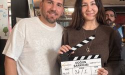 Yasemin Sakallıoğlu Sete Çıktı! "Düğün Şarkıcısı" Filminin Çekimleri Başladı