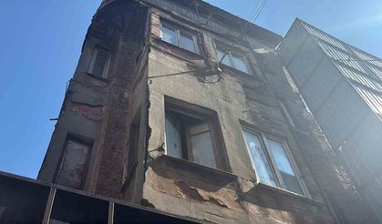 Kötü Kokular Üzerine Polis Geldi! 64 Yaşındaki Adamın Cansız Bedeni Bulundu