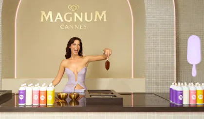 Yargı'nın yıldızı Pınar Deniz Cannes'ta göz kamaştırdı