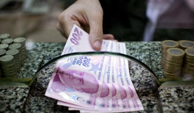 2025 Asgari Ücret Beklentisi Netleşiyor: Uzmanlardan “%40 Şart ama Zor” Yorumu