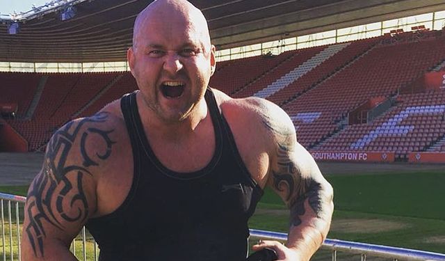 İrlanda'nın En Güçlü Adamı Hayatının Kaybetti