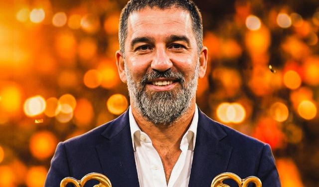 Şampiyonluk Kupası Arda Turan'ın Ellerinde: Ukrayna'da Tarihi Zafer