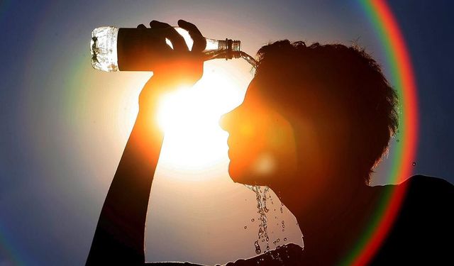 Avrupa'nın Sıcak Hava Dalgası Türkiye'ye Geliyor: İşte Yeni Haftanın Merak Edilen Hava Tahmini