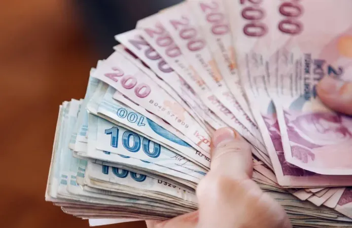 Bankada 3 milyon TL'si olana her ay net maaş gibi ödeme!