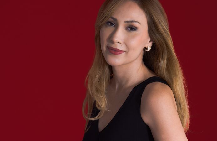 Çiğdem Çelik’ten dikkat çeken proje! “Mavi” yapay zeka klibiyle yayınlandı