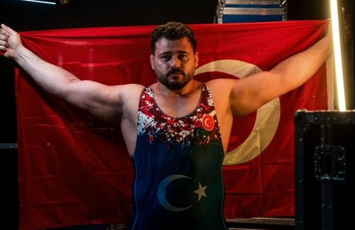 Rıza Kayaalp tarih yazdı! 13. Avrupa şampiyonluğu geldi