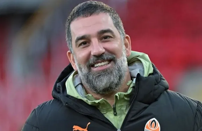 Arda Turan Ukrayna'da Tarih Yazdı: Yılın Teknik Direktörü Ödülü Geldi