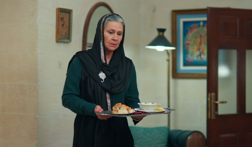 Uzak Şehir 'de Sadakat 'in Çorbası Konuşulacak!