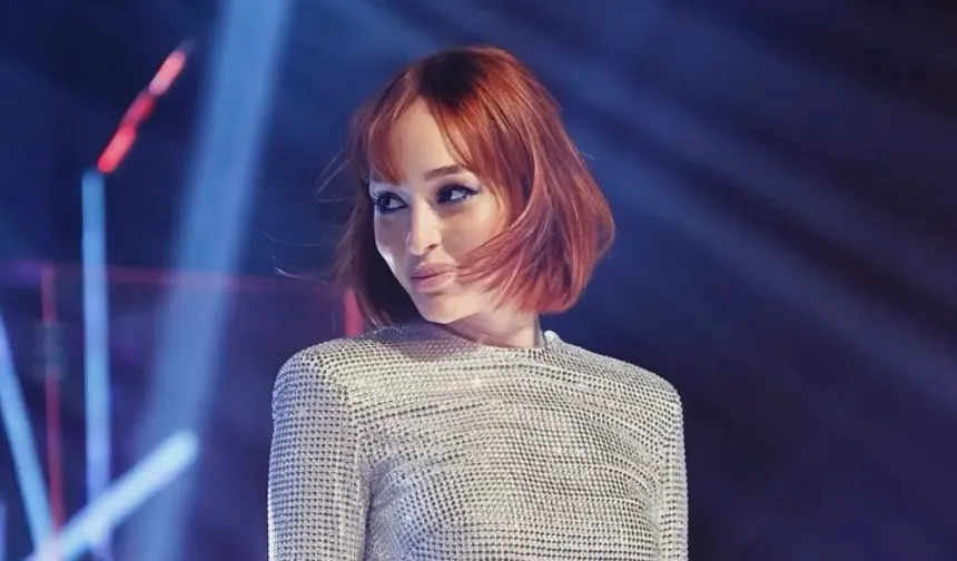 Şarkıcı Alya Havalimanında Gözaltına Alındı