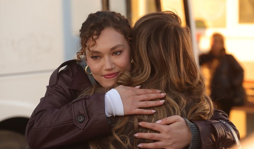 Cennetin Çocukları 21. Bölüm: Ayla Gidiyor, Geride Sırlar Kalıyor