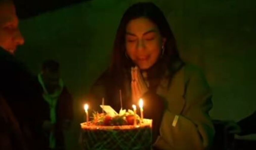 Eşref Rüya Setinde Demet Özdemir’e Sürpriz Doğum Günü Kutlaması