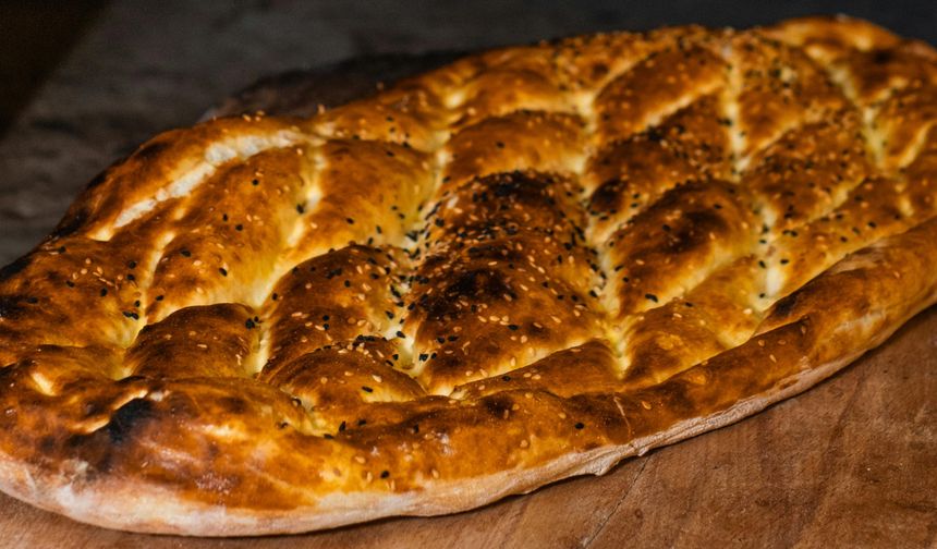 Ramazan Sofralarının Vazgeçilmezi Bu Yıl Cep Yakacak mı? Pide Tarifesi Belli Oldu