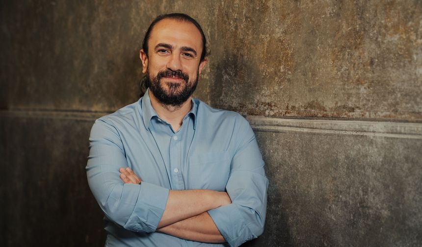 Geleneksel Müzikte Yeni Soluk: T. Volkan Aslan'ın 'Seyir' Albümünden İlk Eser Yayında!