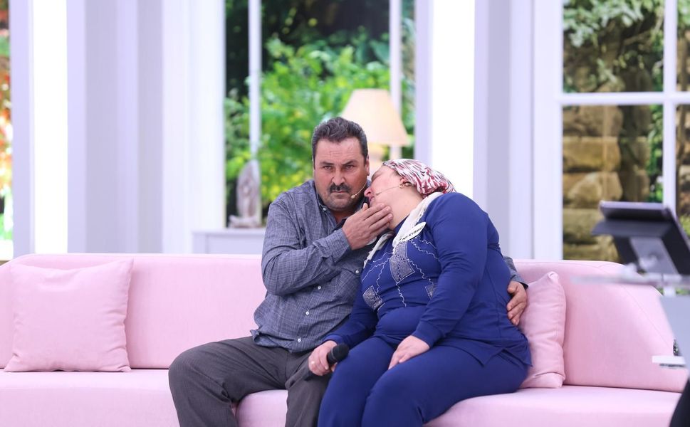 Firari sanığı Esra Erol ekibi canlı yayında yakaladı!