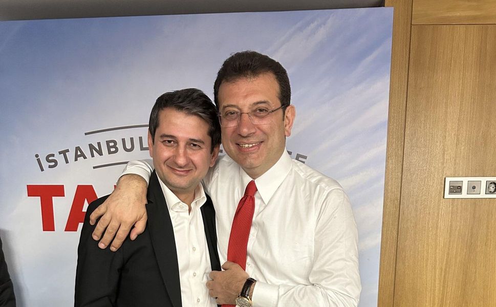 CHP Miting Tartışması: İmamoğlu Cephesinden Özgür Özel’e Eleştiri