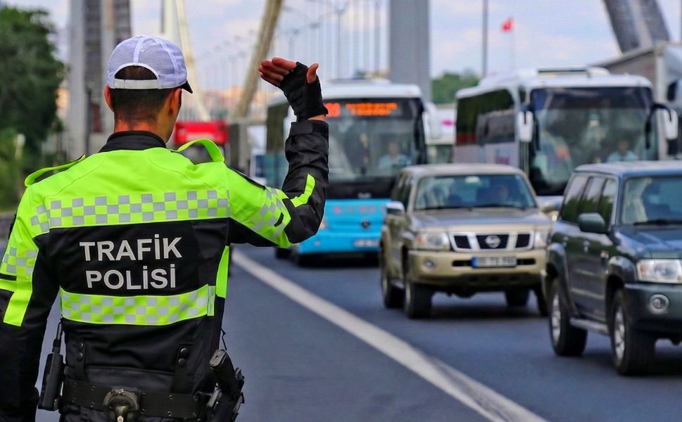 Trafik Cezaları El Yakacak! Yeni Yasa TBMM’den Geçti