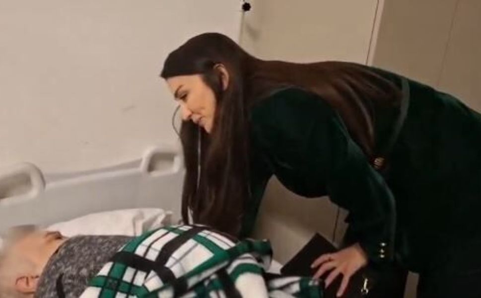 Eşref Rüya’nın Irmak’ı Darülaceze Ziyaretinde Duygusal Anlar Yaşadı