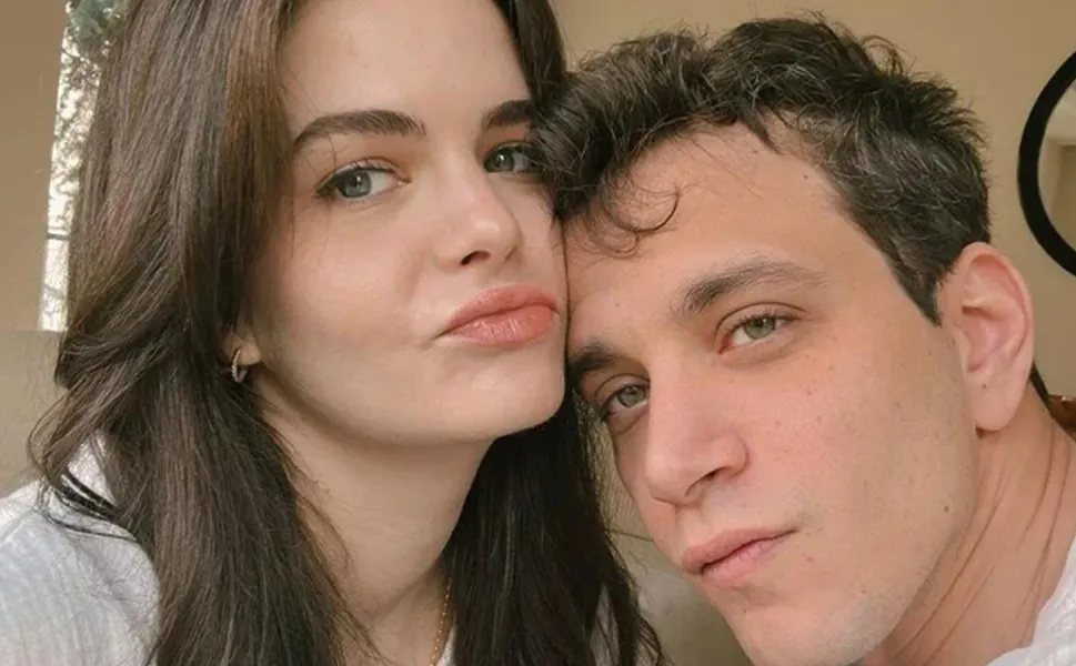 Magazin Kulisleri Karıştı! Paşalı Çiftinin Evliliğinde Kriz İddiası